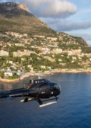 Blade-Helicoptere-menton